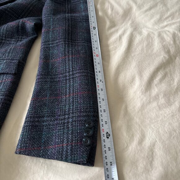 Tweed Sport Coat/Blazer in Multicolor Plaid - Made in Canada - Picture 8 of 10